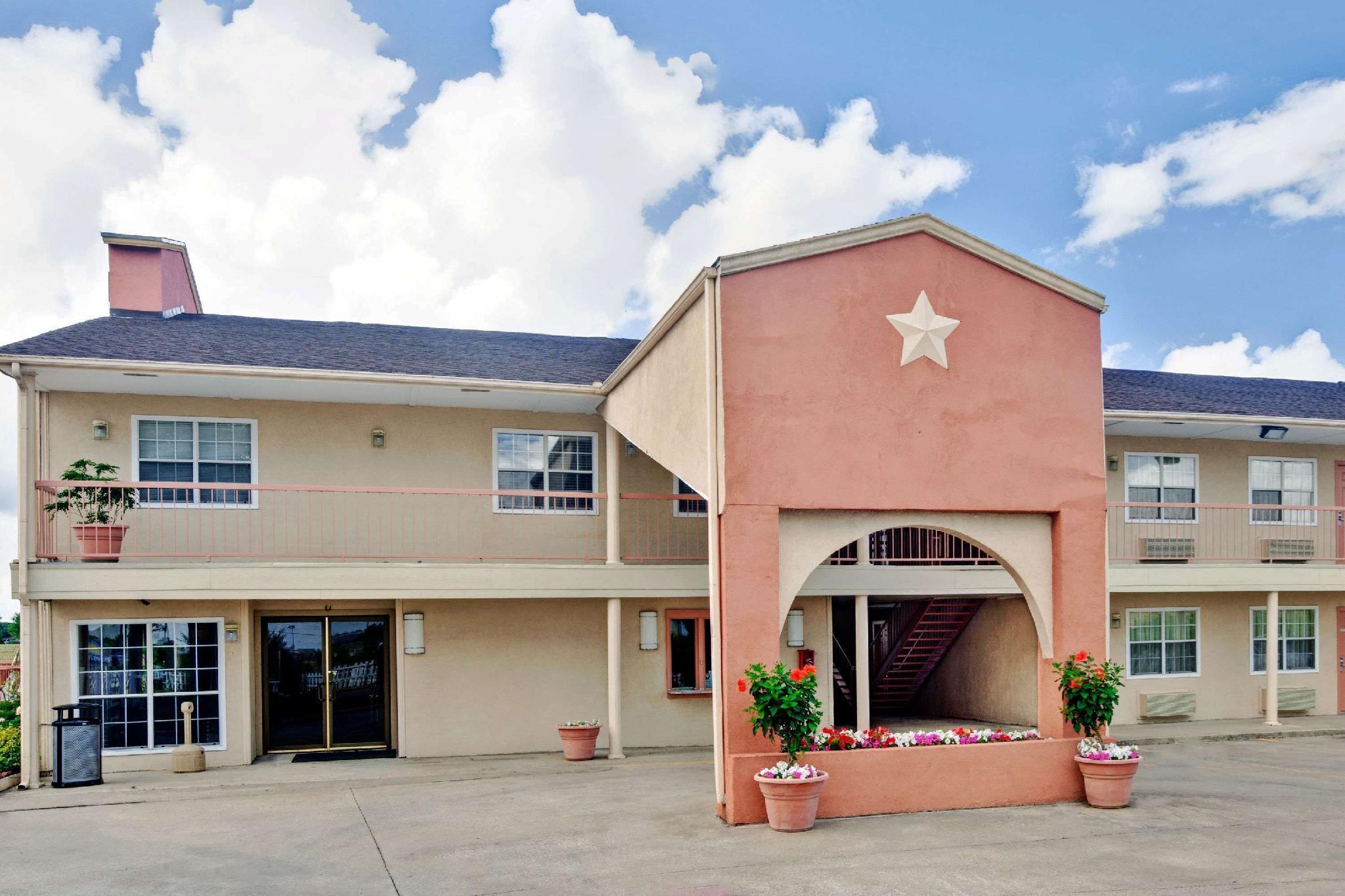Super 8 By Wyndham Terrell Hotel Ngoại thất bức ảnh